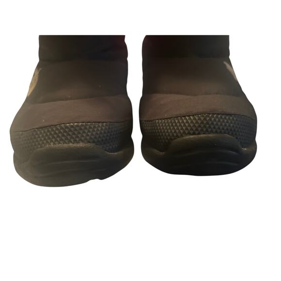 VGUC The North Face 700 Women's Black Goose Down Ankle Snow Boots Size 7 - Picture 3 of 9
